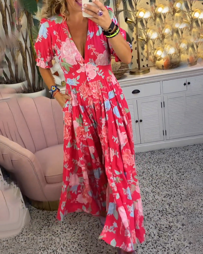 Vestido com bolso e decote em V com estampa floral